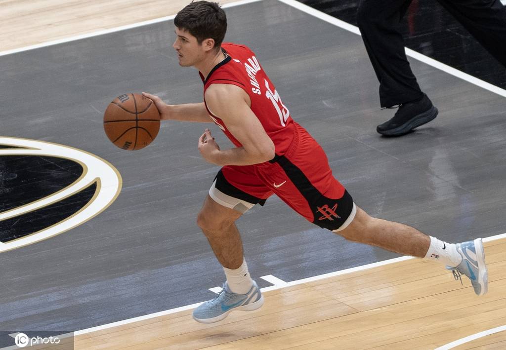 谢泼德变身火箭赢球密码 乌度卡为何终于放下偏见？